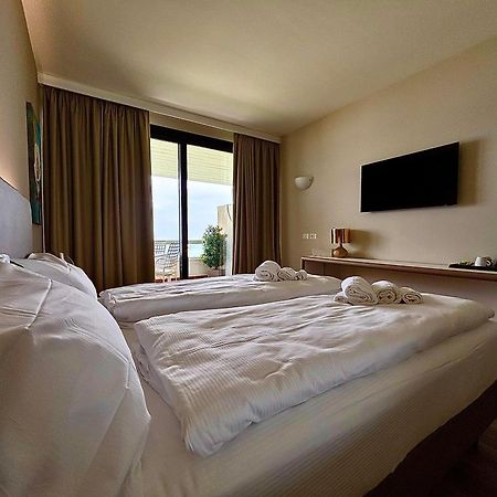 Hotel Aquila D'Oro Desenzano Desenzano del Garda Ngoại thất bức ảnh