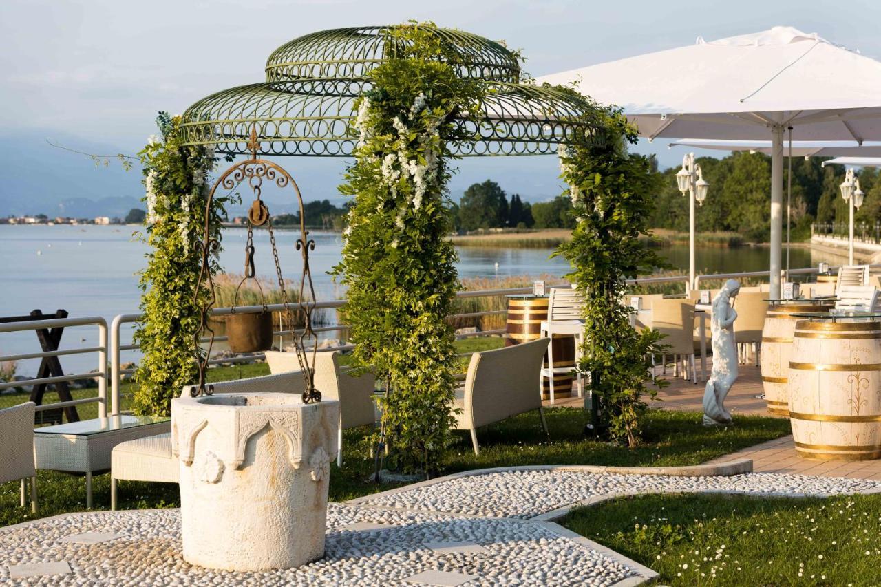 Hotel Aquila D'Oro Desenzano Desenzano del Garda Ngoại thất bức ảnh