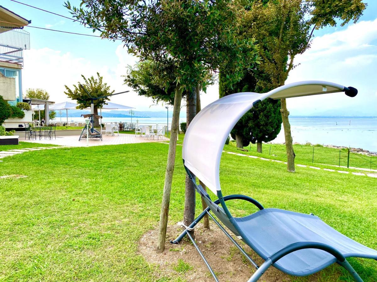 Hotel Aquila D'Oro Desenzano Desenzano del Garda Ngoại thất bức ảnh