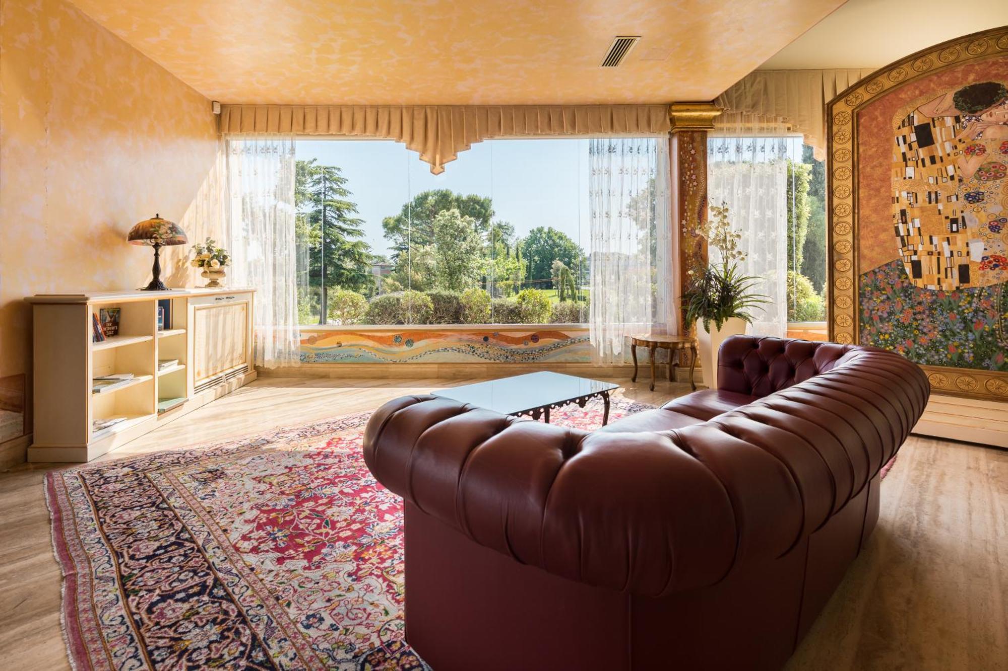Hotel Aquila D'Oro Desenzano Desenzano del Garda Ngoại thất bức ảnh